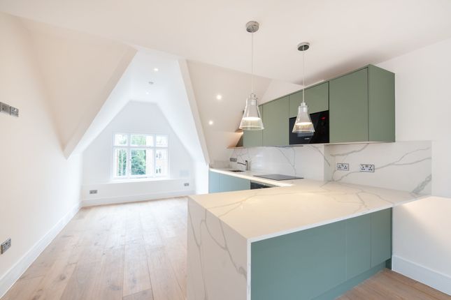 Thumbnail Flat to rent in Lambolle Road, London