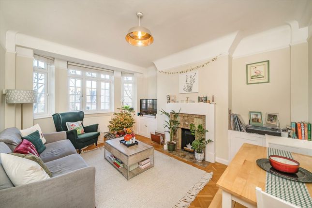 2-bed flat on 28, Macaulay Court, London, £500,000