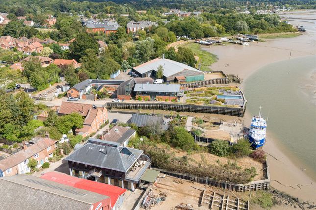 Oystercatcher Cottage, 4 Lime Kiln Quay, Woodbridge photo 4