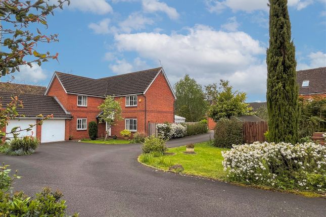 Detached house for sale in Pebworth Drive, Hatton Park, Warwick