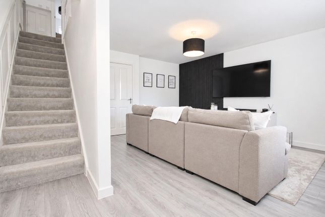 Miranda Way, Wellingborough photo 4