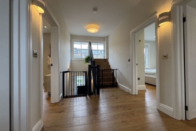 Flat E, 5, Kingsgate Road, London photo 4