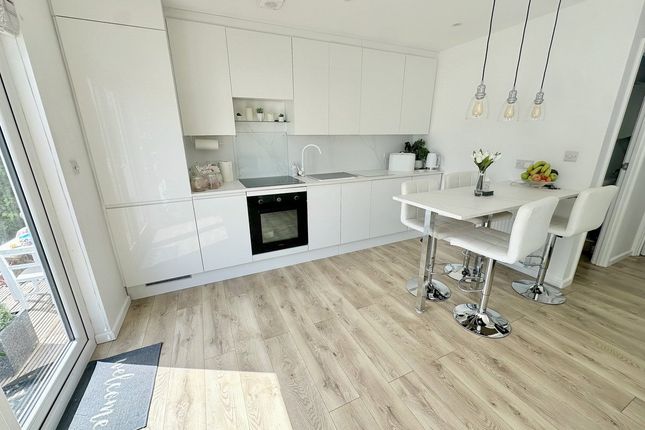 50a, Hazlebury Road, Poole photo 4
