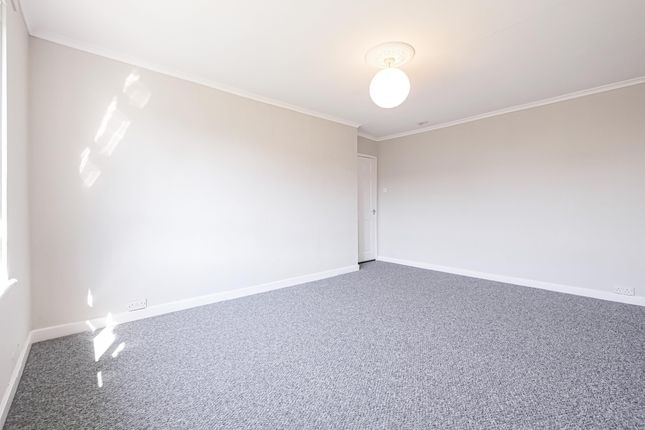 29 Ballindean Road, DD4 8NN, Dundee photo 3