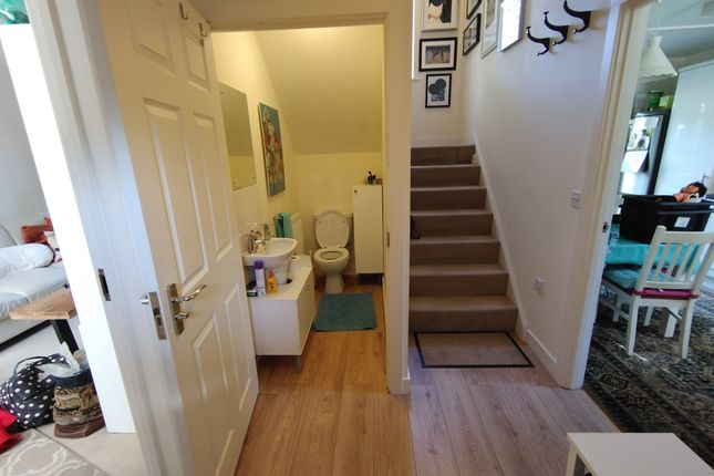 33, Cuckoo Fields, Fishbourne photo 4