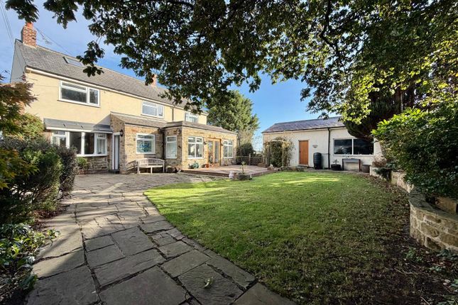 4-bed detached on Coach Lane, Newcastle upon Tyne, £550,000