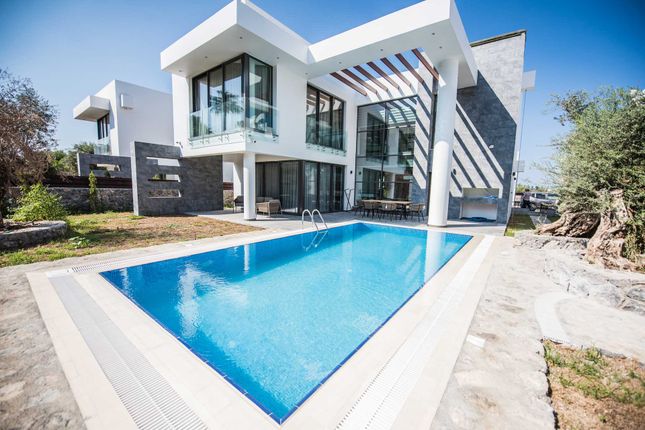 Thumbnail Villa for sale in Ozankoy, Kazafani, Kyrenia, Cyprus
