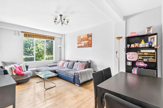 47, John Aird Court, London photo 4