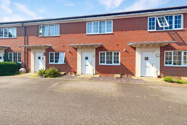 Property for sale in Little Pasture Close, Braintree