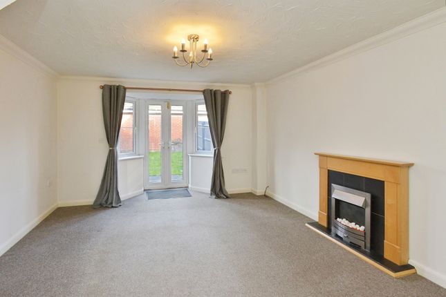 67, Foxholes Close, Buckinghamshire photo 4