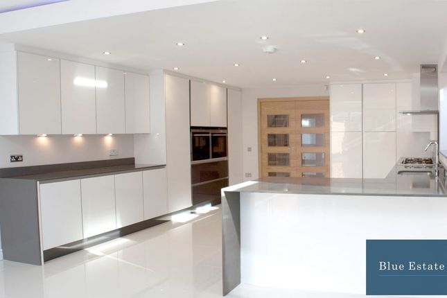 47, Tentelow Lane, Southall photo 4