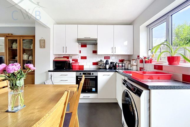 11 Willowside, Snodland photo 2