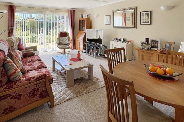 2, Fishers Close, Littlehampton photo 3
