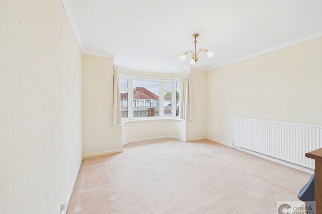 17, Lyndale Road, Newton Abbot photo 3