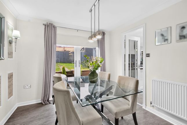 47, Auchenbothie Crescent, Glasgow photo 4