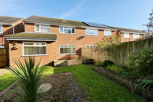 7, Montrose Close, Southampton photo 5
