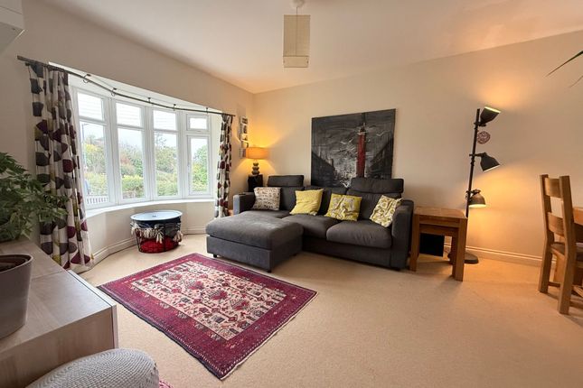 13, Kernick Road, Penryn, TR10 photo 4