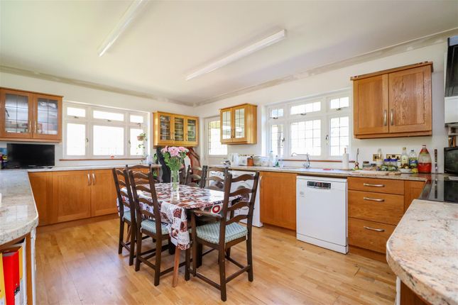50, Parsonage Road, Horsham photo 3
