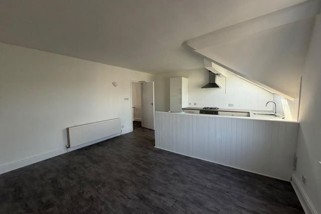 Flat 3, 25, St Davids Road South, Lytham St Annes photo 4