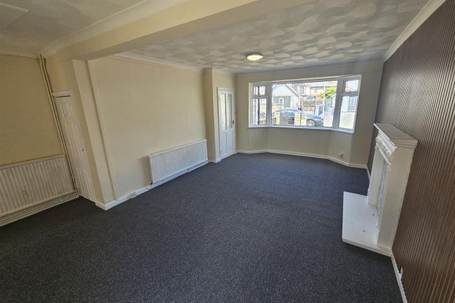 19, Pendine Road, Ely, Cardiff photo 4