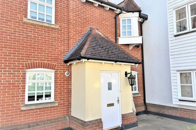 Thumbnail Property to rent in Chatham Way, Brentwood