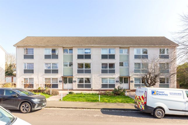2-bed flat on 4C Cairns Court,, Cairns Road, Bristol, £269,000