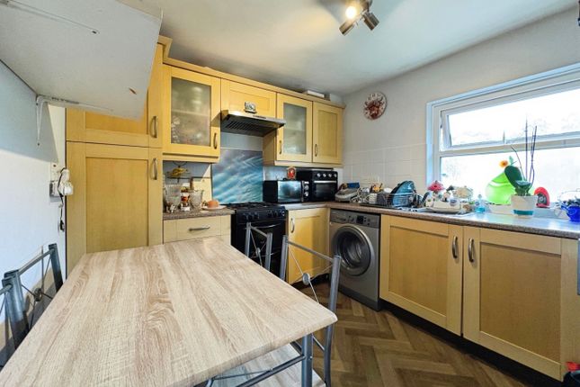 4 Hermes Road, Helston, Cornwall photo 5