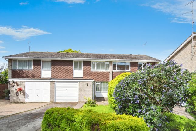 Thumbnail Terraced house for sale in Willow Drive, Bracknell