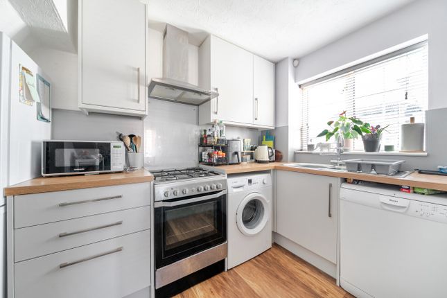 24, Brickfield Farm Gardens, Orpington photo 4