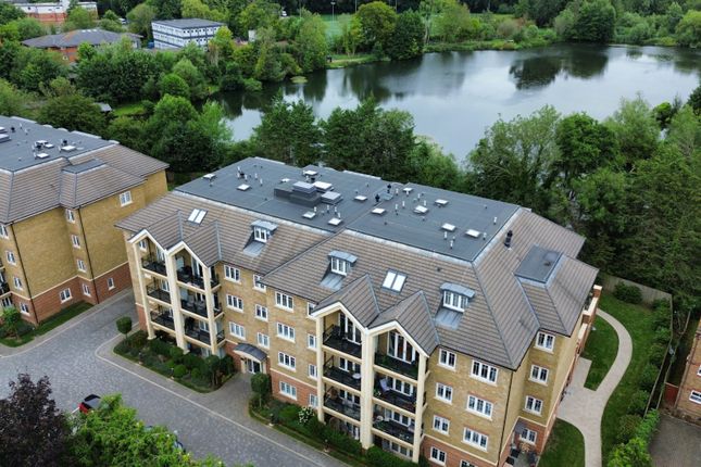 Thumbnail Flat for sale in Crane Lodge, Wharf Lane, Rickmansworth, Hertfordshire