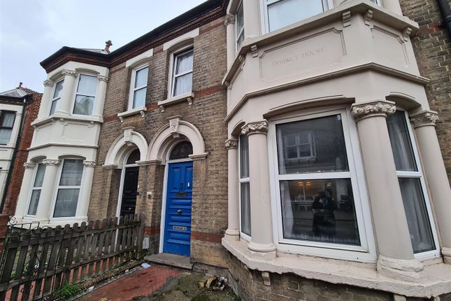 5-bed house on Room 3, Flat 2, 33 Mill Road, Cambridge, £750/mo