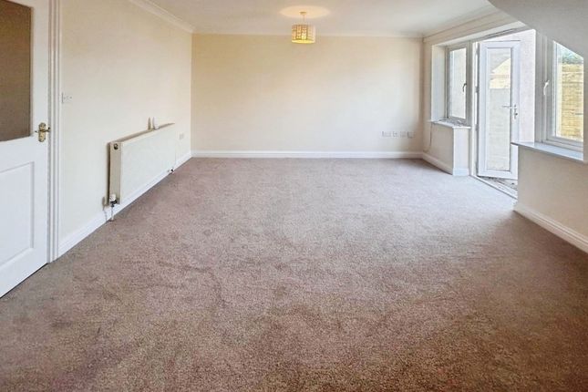 Pbox-Bedroom-330676.Jpg