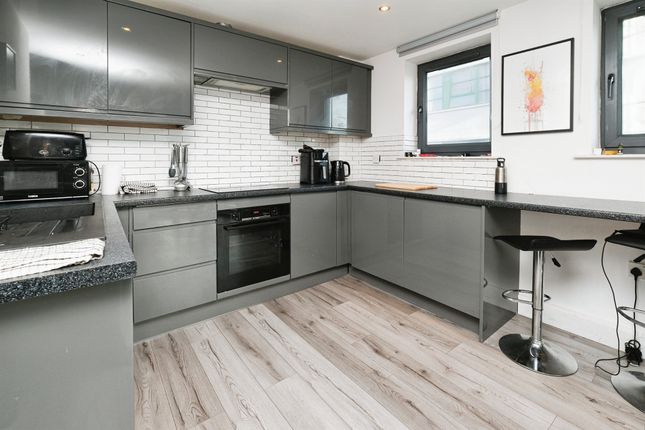 Apartment 9, The Atrium., 141, London Road, Liverpool photo 3
