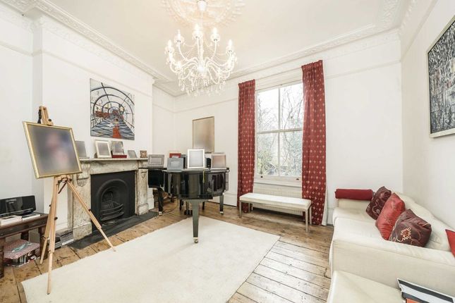 Property for sale in Amhurst Road, London