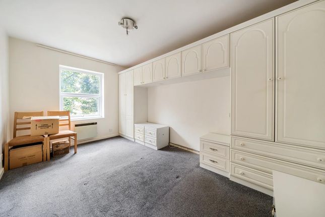 Flat for sale in Maidenhead, Berkshire