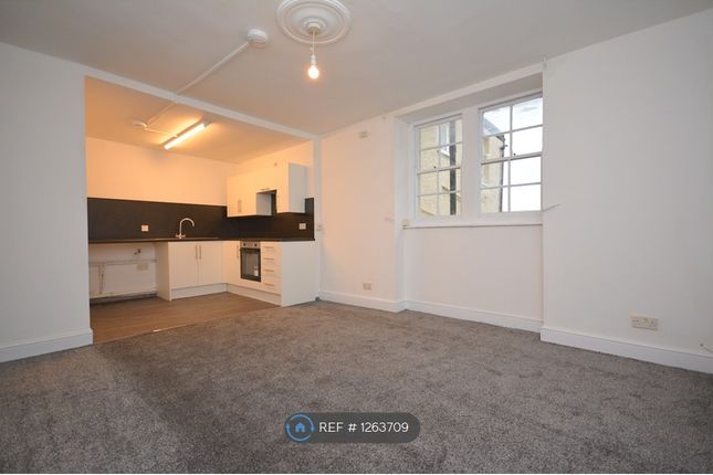 Lounge/Kitchen