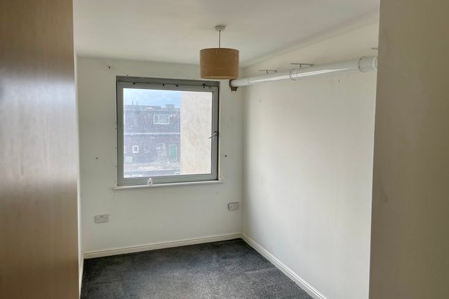 Flat for sale in Axon Place, Ilford