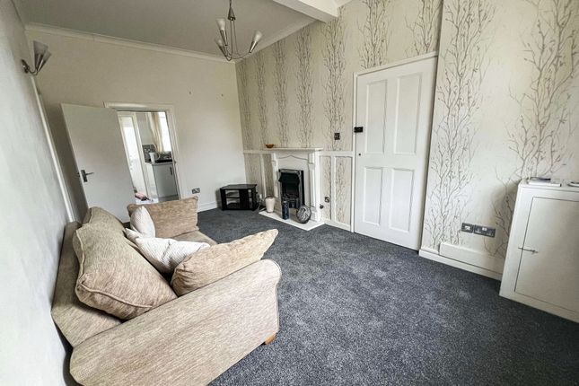 Flat 1, Osborne Villa, 10 Broadway photo 3