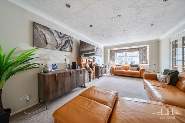 28 Felipe Road, Grays photo 3