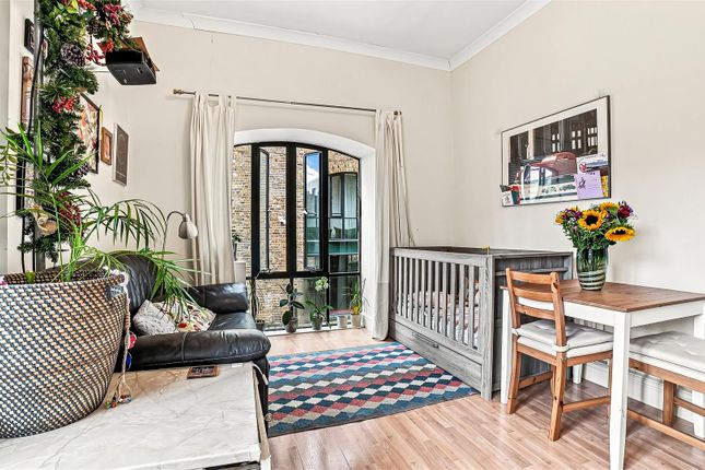 29, Slipway House, London photo 2