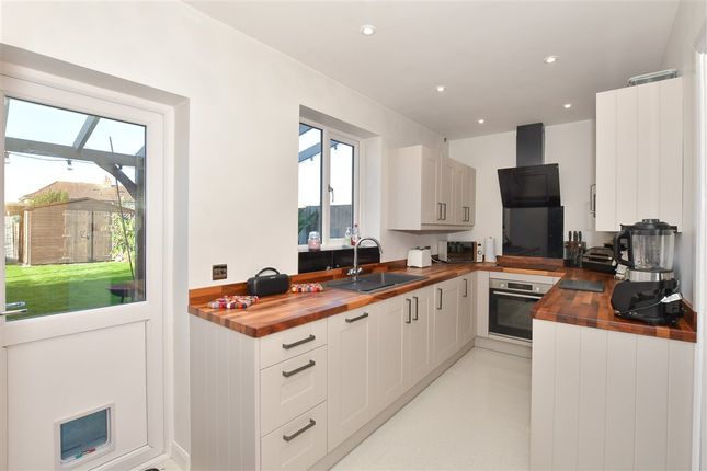 Kings Road Aylesham, Canterbury photo 2