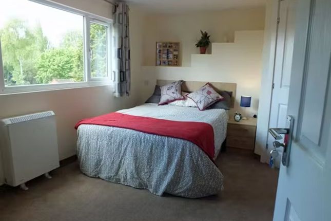 Flat to rent in Duncan Smith House, 100 Ferncliffe Rd, Birmingham