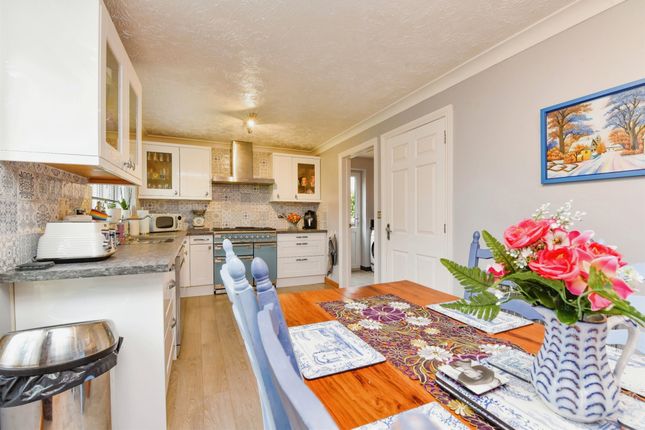4, Shoscombe Gardens, Frome photo 4