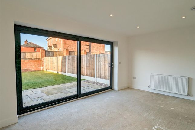 Town house for sale in Leigh Road, Atherton, Manchester