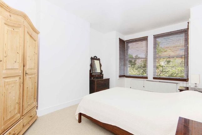 63, Blandford Road, London photo 5