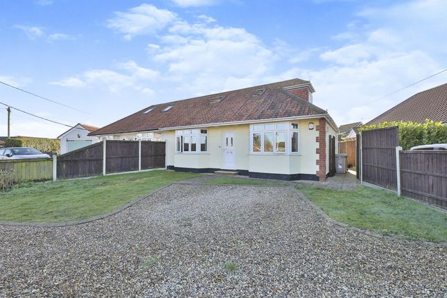 3 bed semi-detached bungalow for sale in Crostwick Lane, Spixworth, Norwich NR10