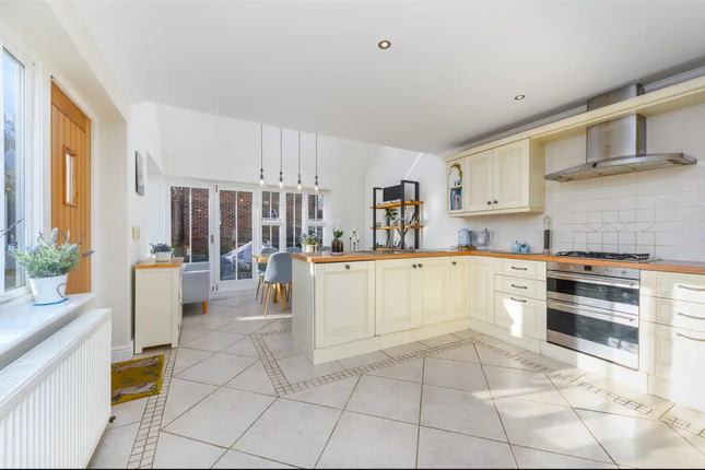 4-bed house on Mulberry house, 4 Mill View Court, Canterbury, £600,000