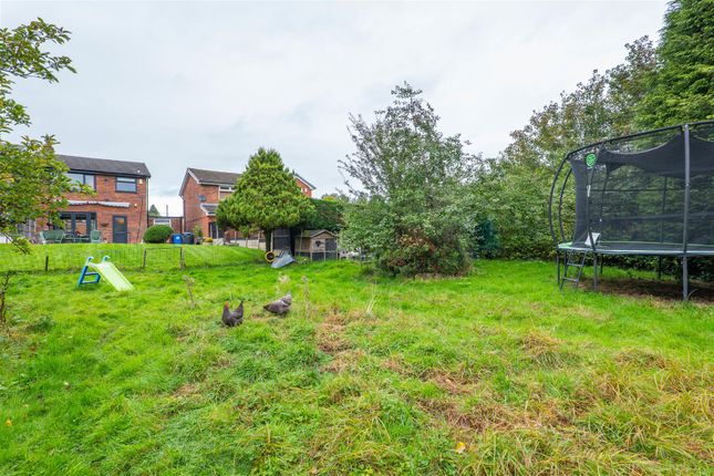 24, The Grove, Chorley photo 4