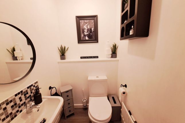 9, Wadworth Road, Devizes photo 2