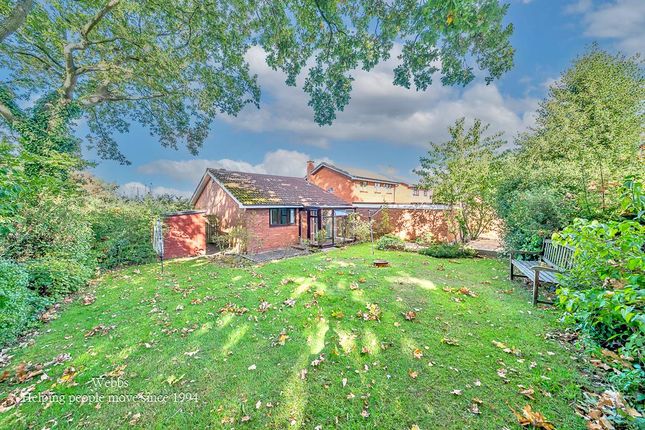 2, Moat Farm Way, Walsall photo 4